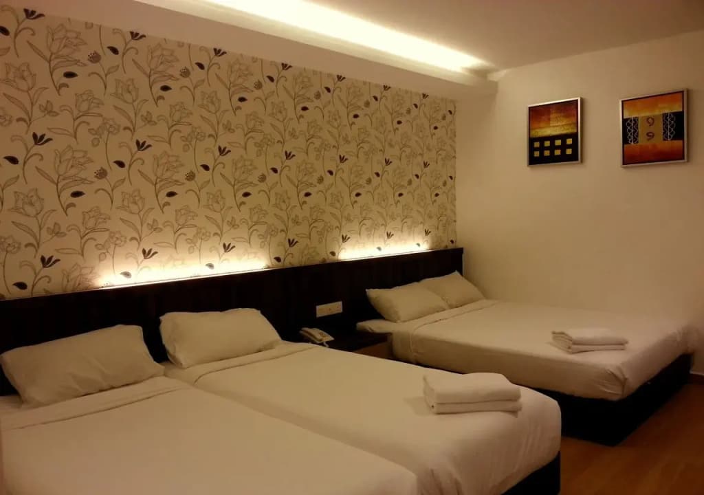 Century Inn Hotel - photo 9