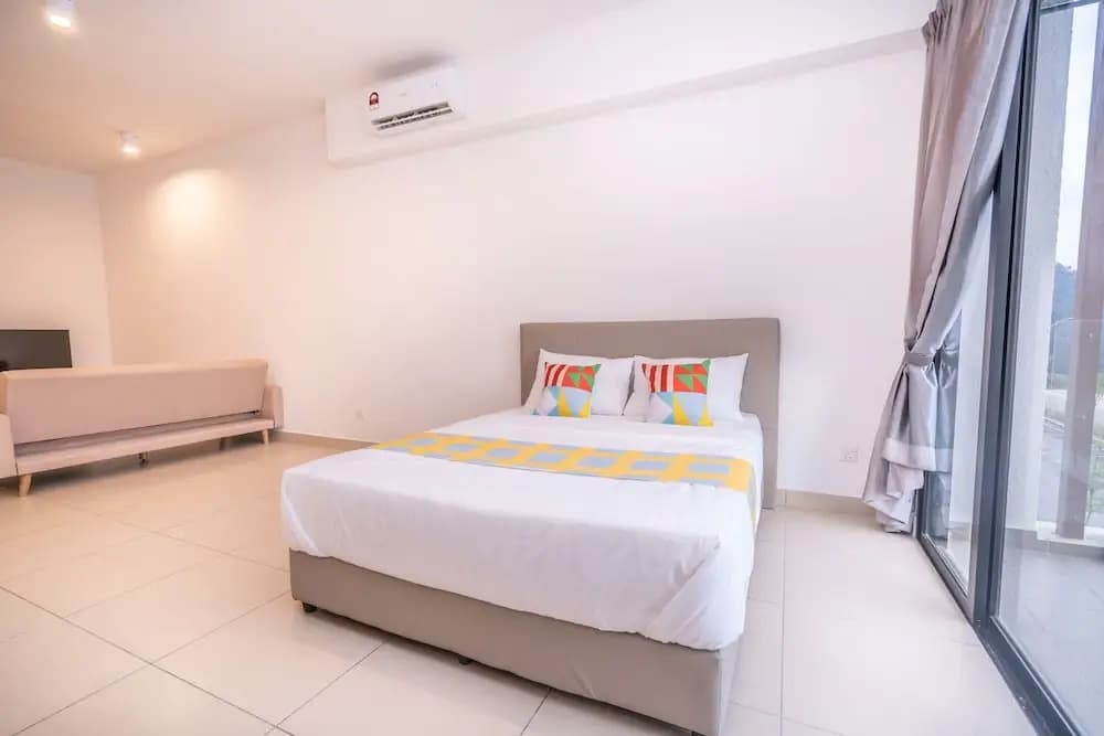 OYO Home89606Exquisite Studio Midhill - photo 2