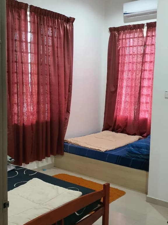 OYO Home 90496 Delima Homestay - photo 13