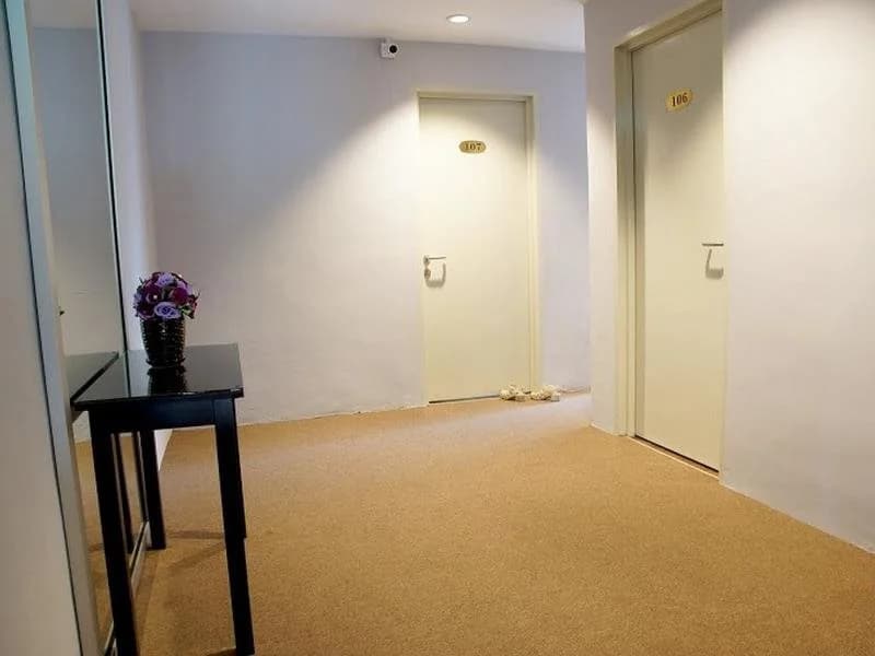 P Motel - photo 9