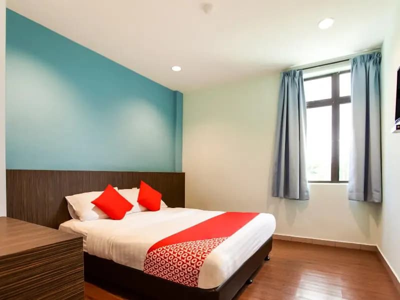 Space Hotel by OYO Rooms - photo 5