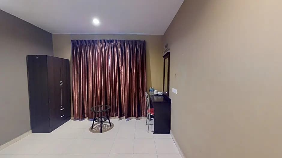 Oriental City Inn - photo 10