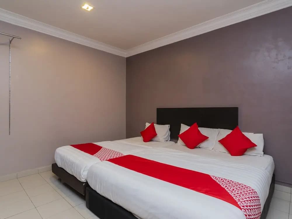 Golden Horse Hotel by OYO Rooms - photo 4