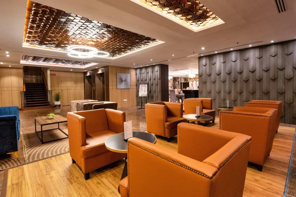 Howard Johnson by Wyndham Kota Kinabalu City Centre - photo 30
