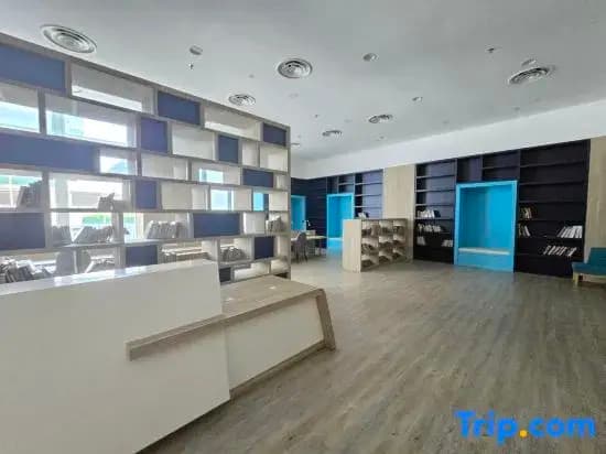 Seaview-Pinetree Marina Resort 2BR [Puteri Harbour] - 5 mins to Legoland - photo 3