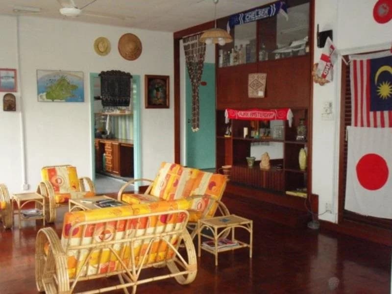 Borneo Beachouse Backpackers - photo 13