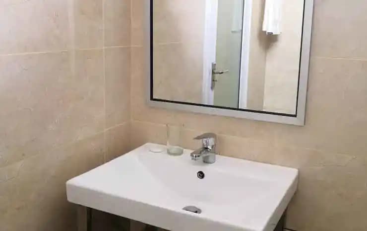 Walk In Hotel - photo 9