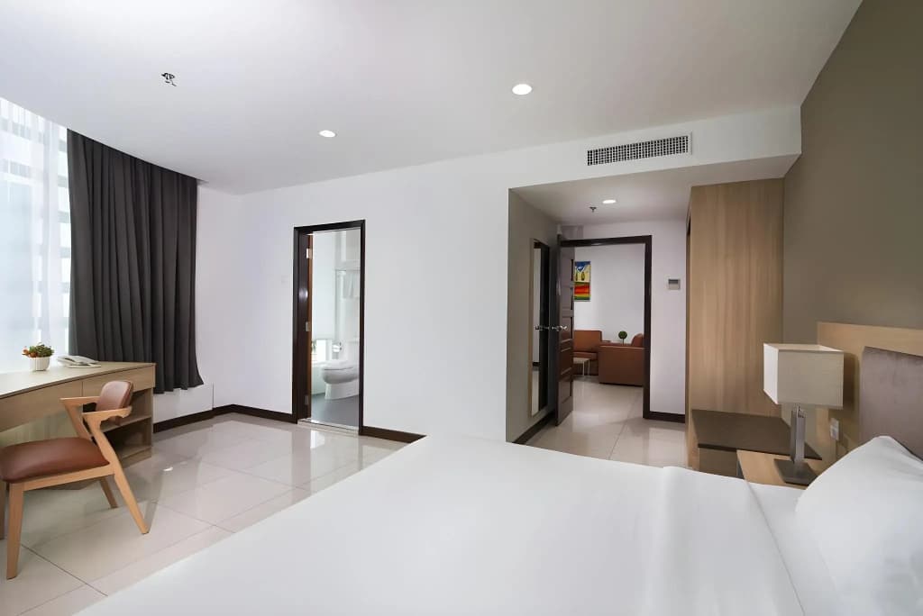 One Pacific Hotel & Serviced Apartments - photo 4