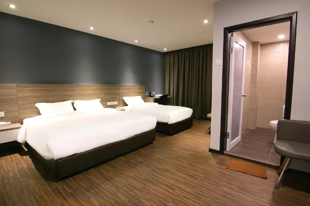 V Plus Hotel Ipoh - photo 7