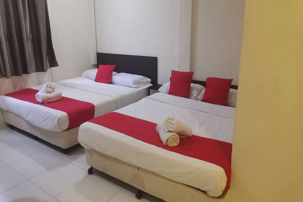 OYO 1104 Q Hotel - photo 6