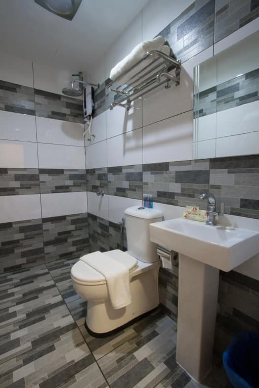 JS Hotel - photo 10