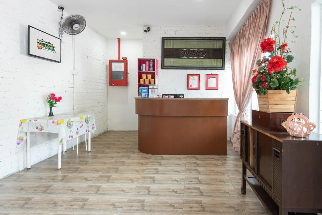 M Motel Meru - photo 11