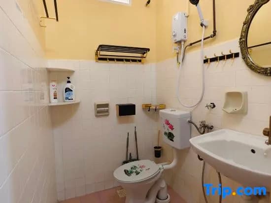 M.Court Homestay Near Lam Wah Ee Hospital - photo 2