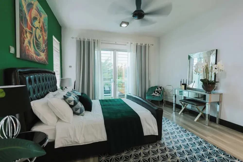 Spacious Luxury 6BR Home in Kemensah, KL - photo 1