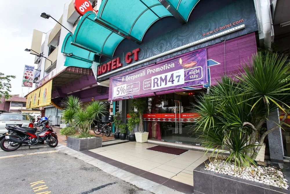 Oyo 89593 Ct Hotel - photo 1