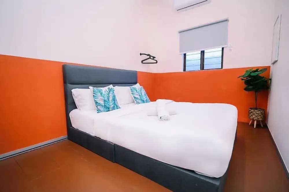 Swing & Pillows @ 75 Chulia St, Georgetown Penang - photo 20