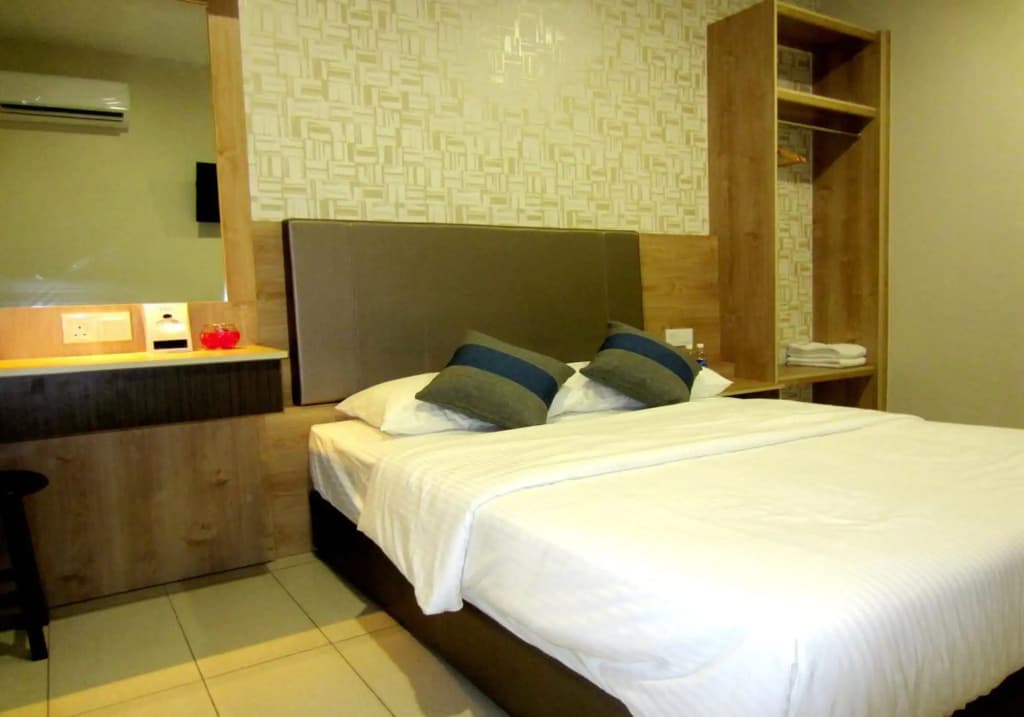 RG Grand Hotel - photo 5