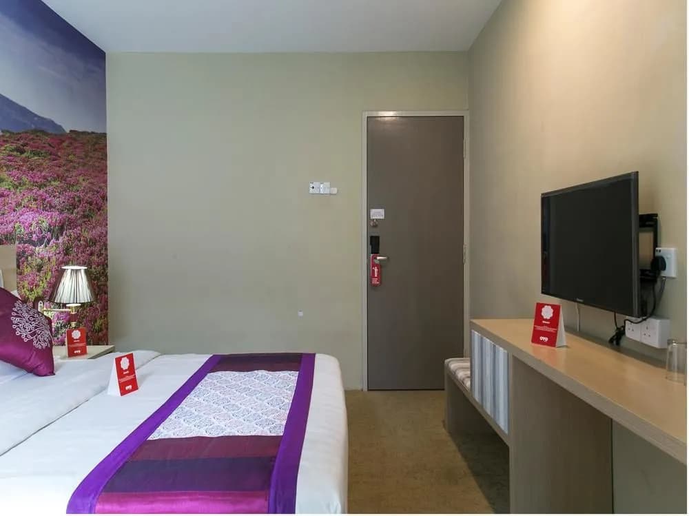 OYO 281 OM Hotel - photo 6