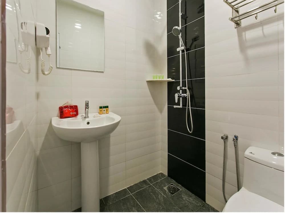 OYO 289 Hotel Rasah - photo 9