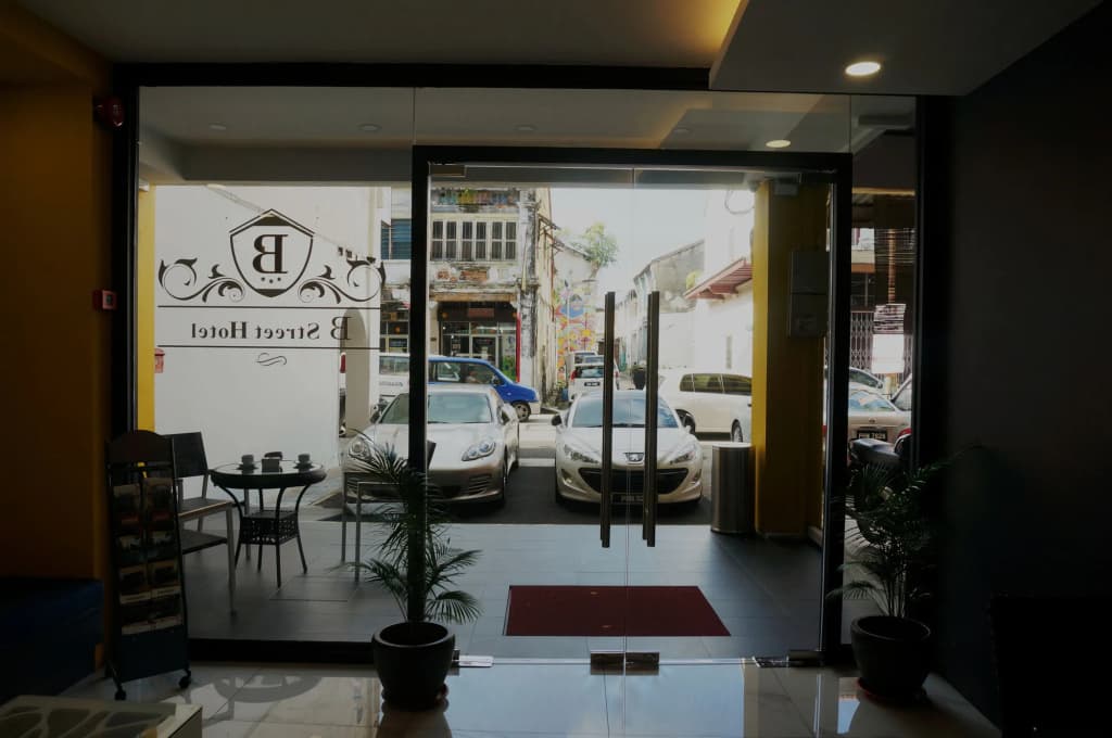 B Street Hotel - photo 20