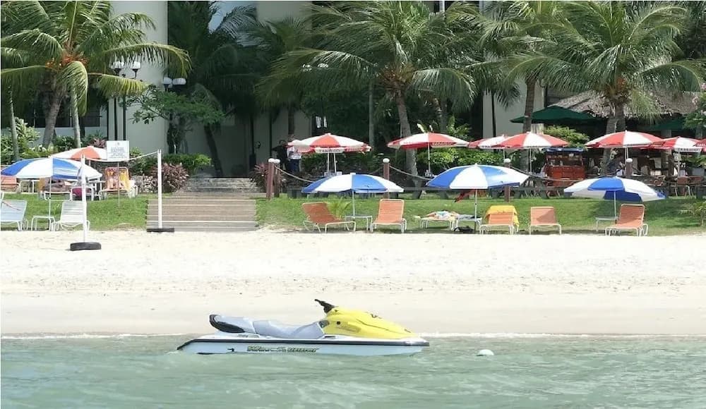 Expats Nook Beach Resort - photo 22