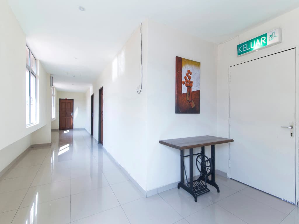OYO 417 Raintree Boutique Hotel - photo 11