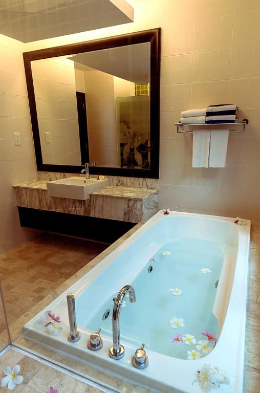 Borneo Beach Villa & Suite - photo 18
