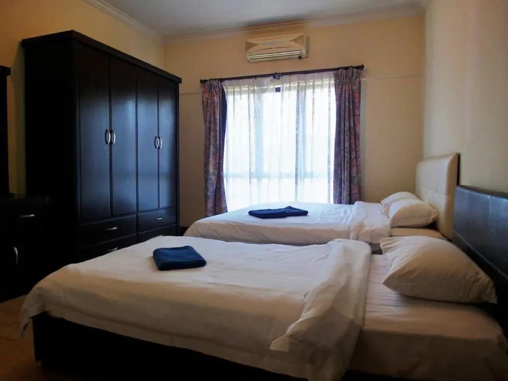 Marina Condominium Holiday Homestay - photo 2