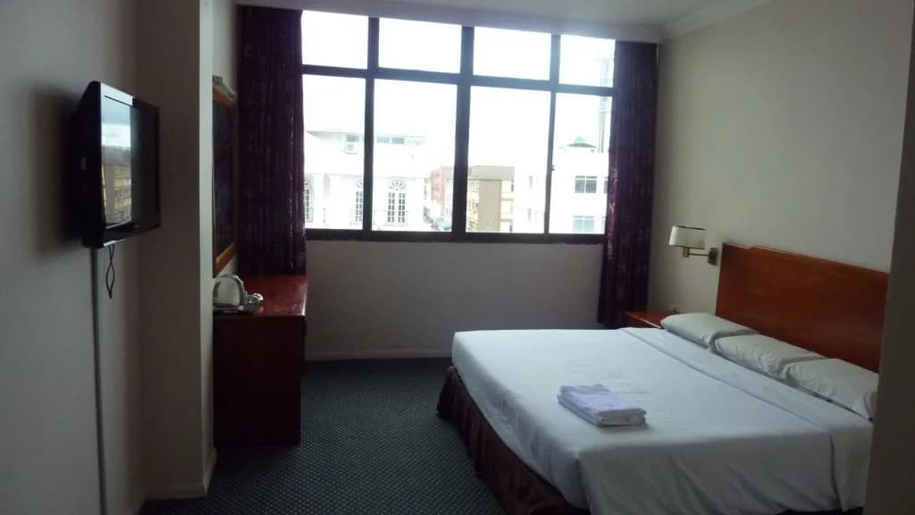 OYO 11342 Liwah Hotel Near Hospital Umum Sarawak - photo 2