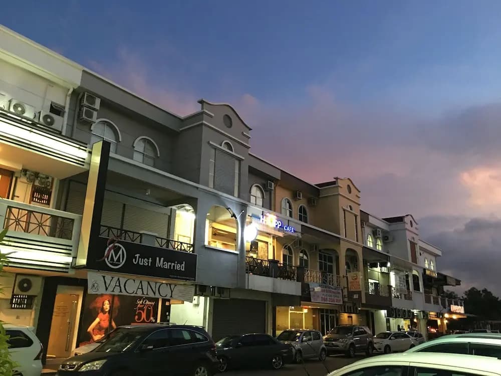 Hotel Lintas Plaza - main photo