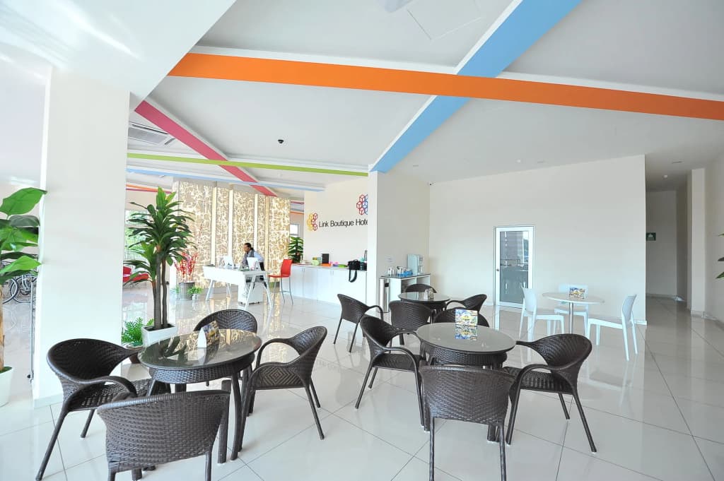 OYO 89848 Link Boutique Hotel - photo 16