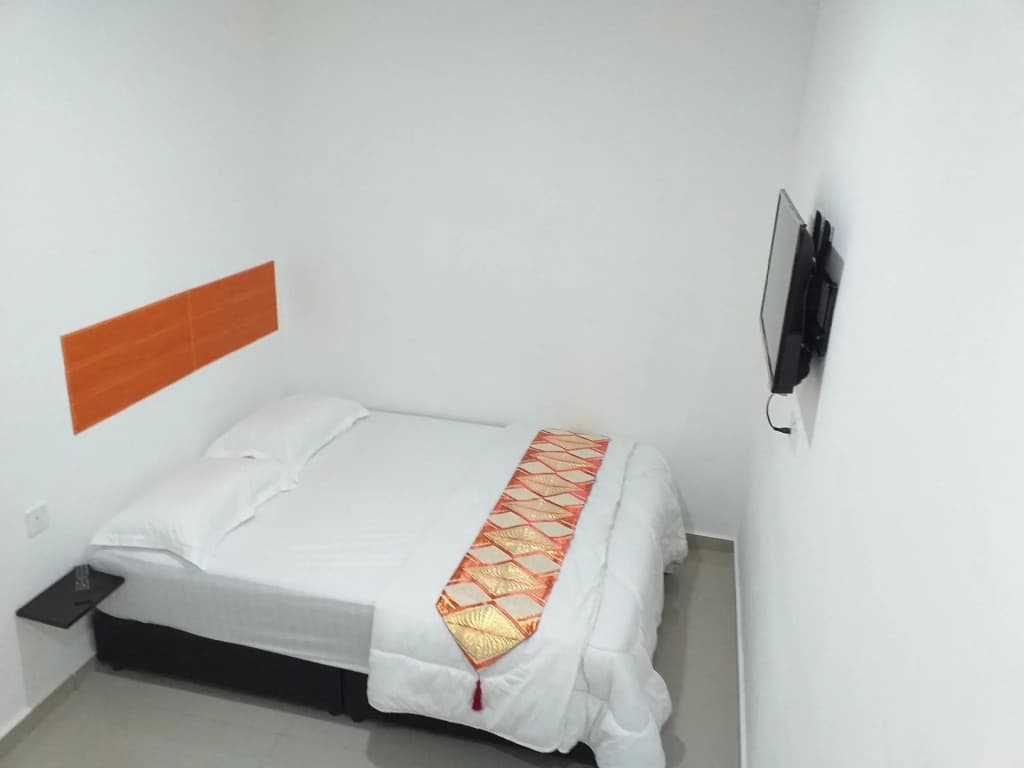 Orange Villa Hotel - photo 2