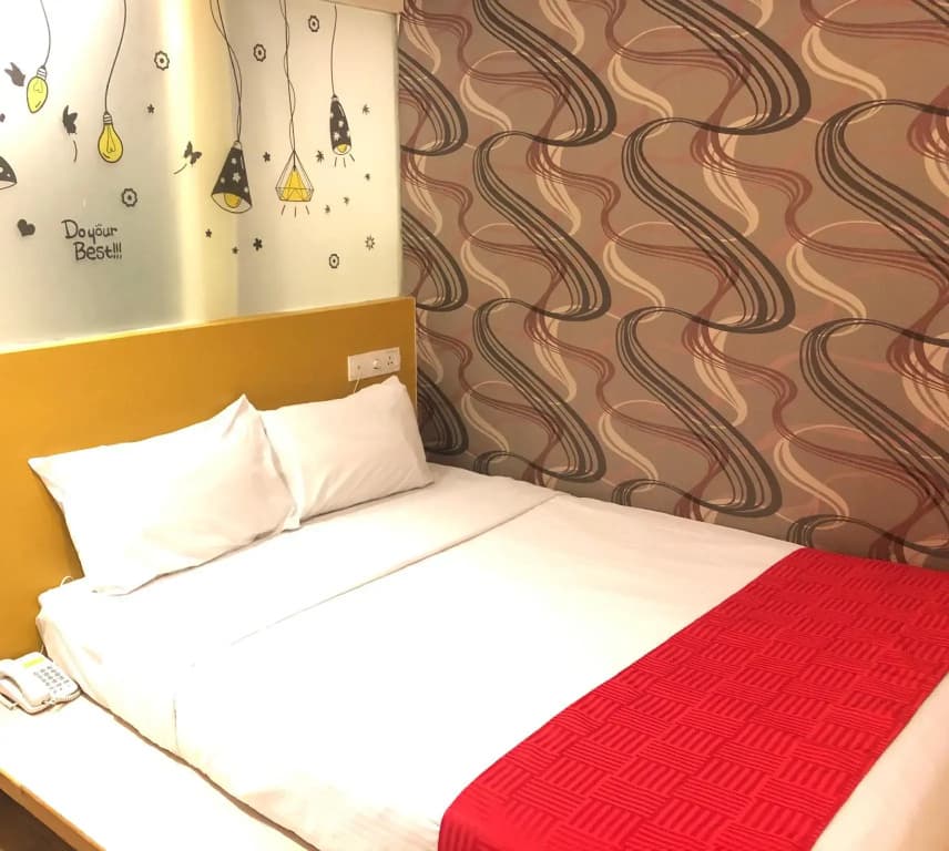 8 Days Boutique Hotel @ Mount Austin JB - photo 6
