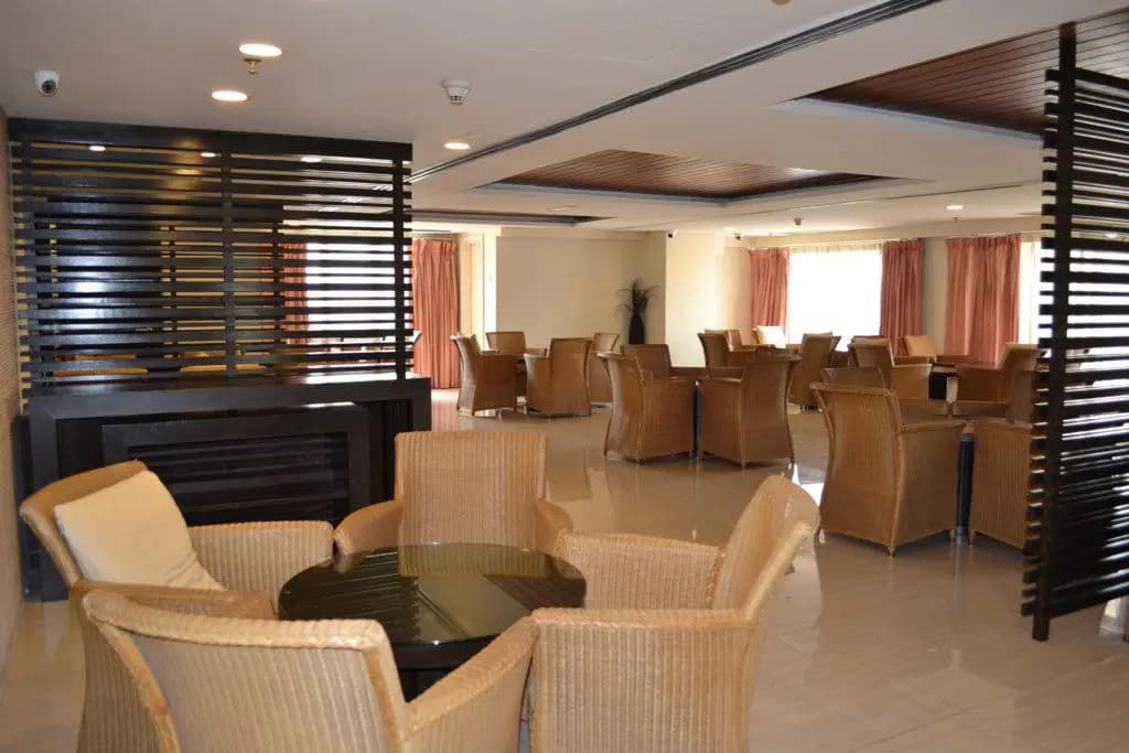 Resort suites at Bandar Sunway - photo 16
