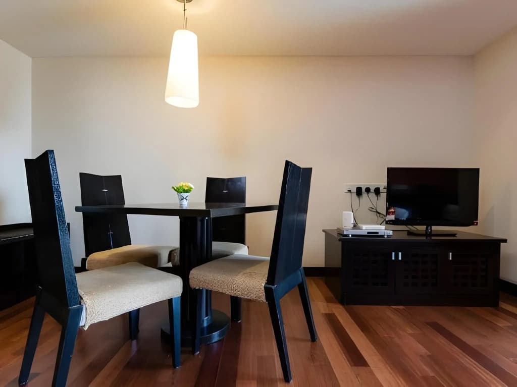 W Studio Resort Suites at Pyramid Tower - photo 6