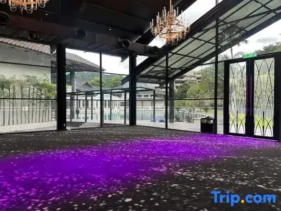 Ukay Hills - Private Event Estate & Lifestyle Suites - photo 14