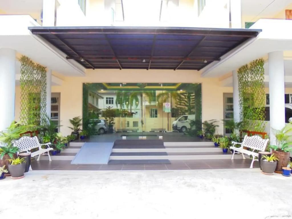 Dview Guest Houses - photo 1