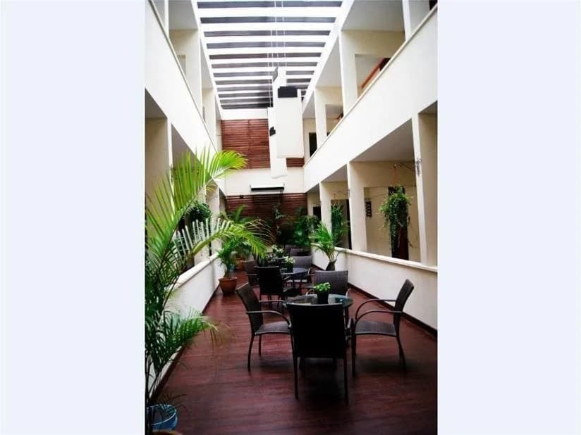 New Regent Hotel & Restaurant - photo 10