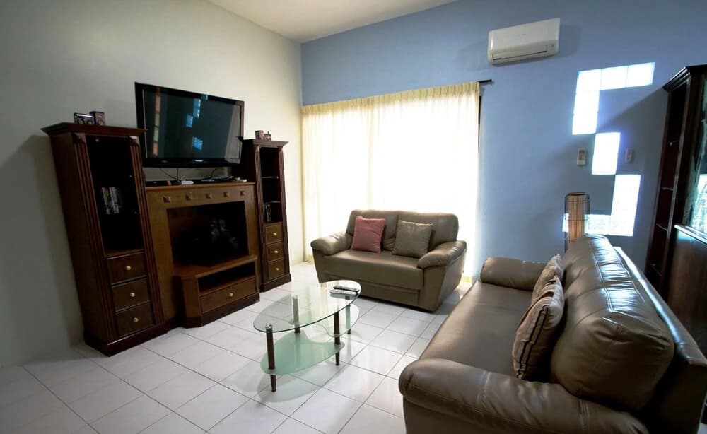 JusInn Homey Guesthouse - photo 4