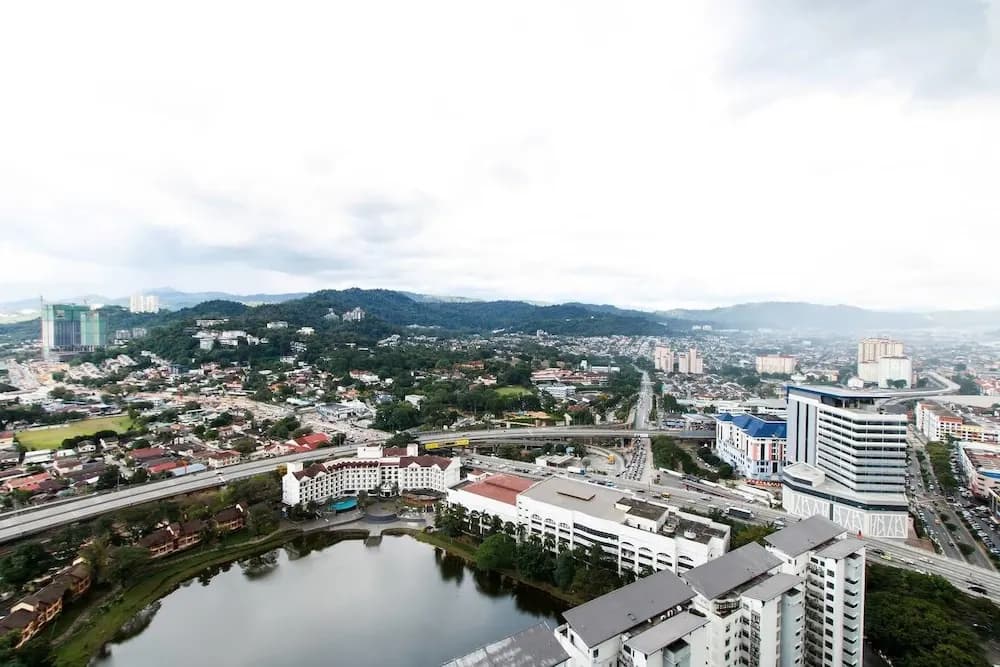 Elements Studio KLCC by GuestReady - photo 19