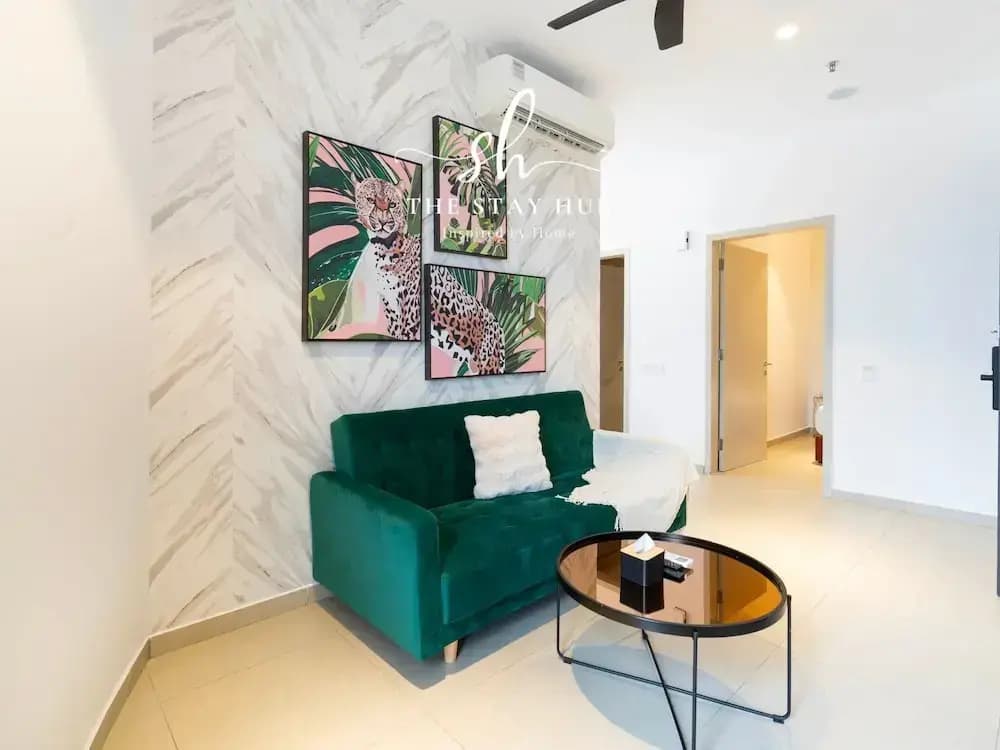 Paxtonz Luxe Suites by The Stay Hub - photo 11