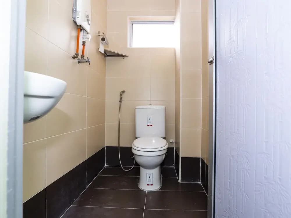 OYO 1172 Hotel Shlyo - photo 8