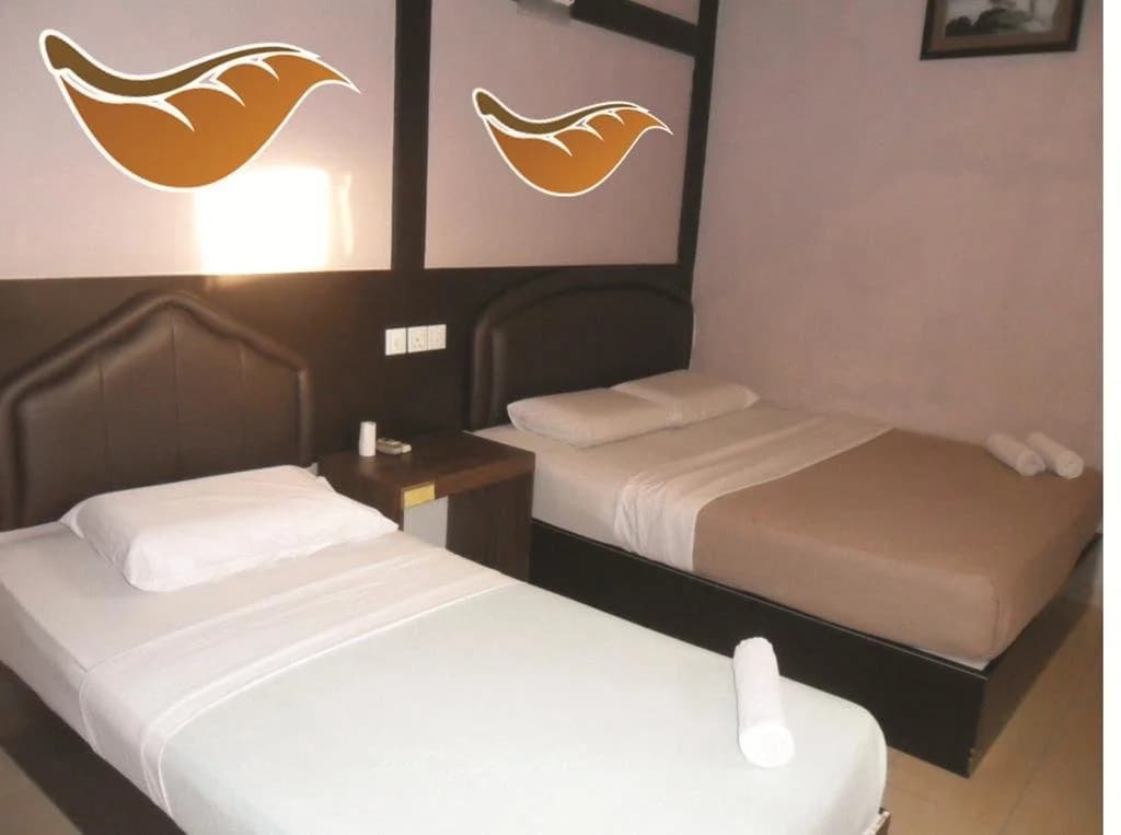 Golden Leaf Hotel @ Taman University - photo 4
