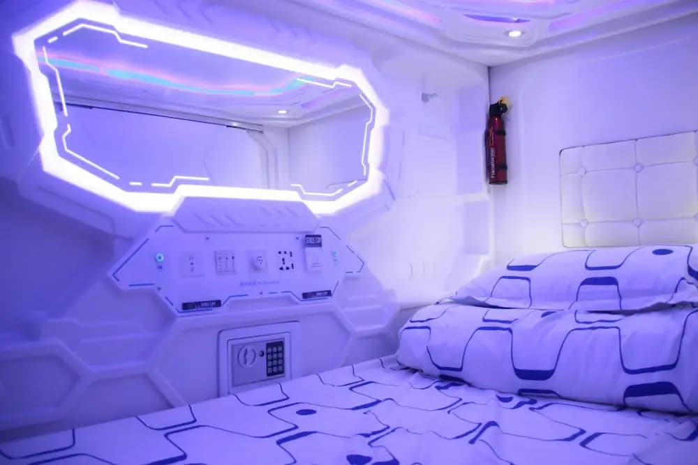 Space Capsule Hotel - photo 6