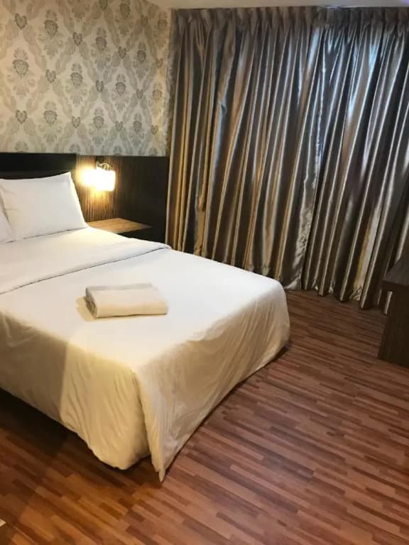 V Hotel - main photo