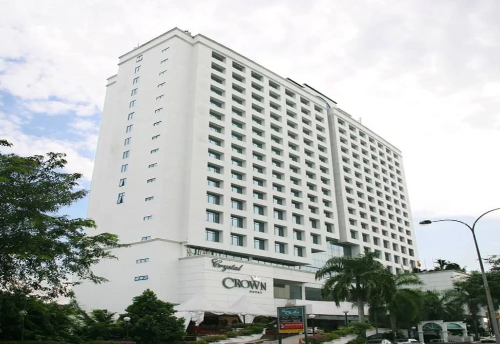Crystal Crown Hotel Petaling Jaya - photo 1