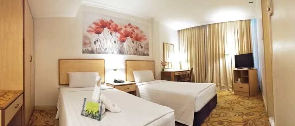 The Orchid Hotel - photo 3