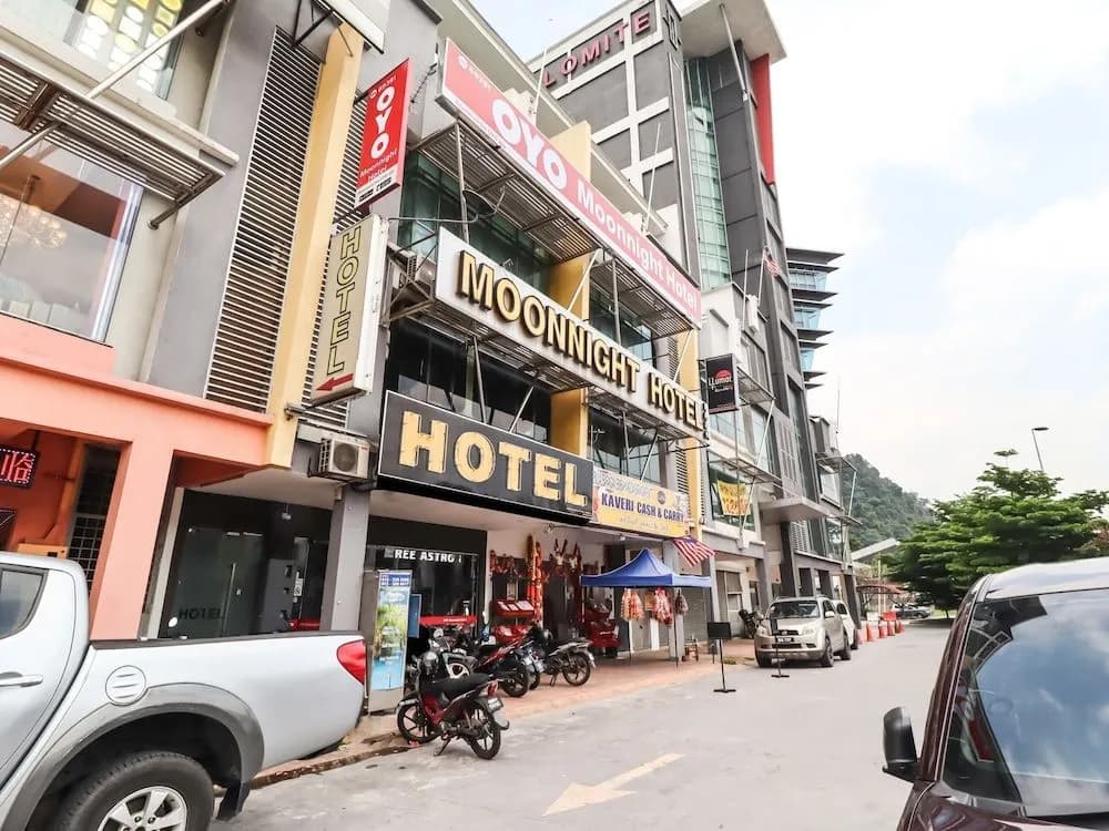 OYO 89381 Moonnight Hotel - main photo