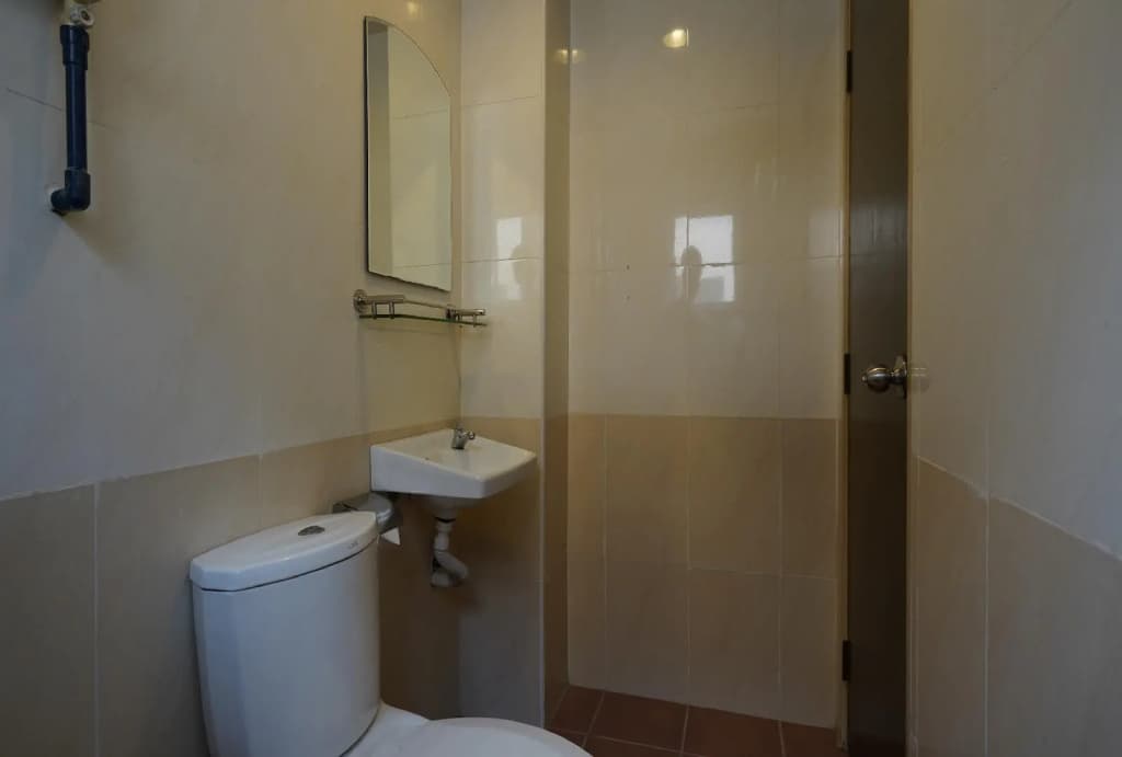 OYO 43955 N9 Business Hotel - photo 10