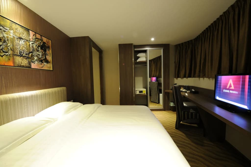 The Imperial Hotel - photo 5